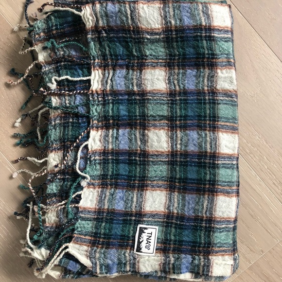 TNA blanket scarf - Picture 1 of 1